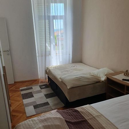 Apartment Sandra 2+2 *** Crikvenica Eksteriør billede