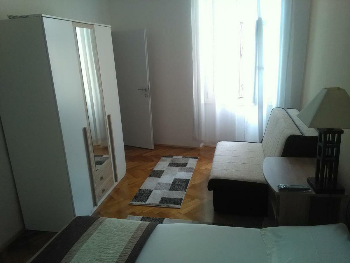 Apartment Sandra 2+2 *** Crikvenica Eksteriør billede
