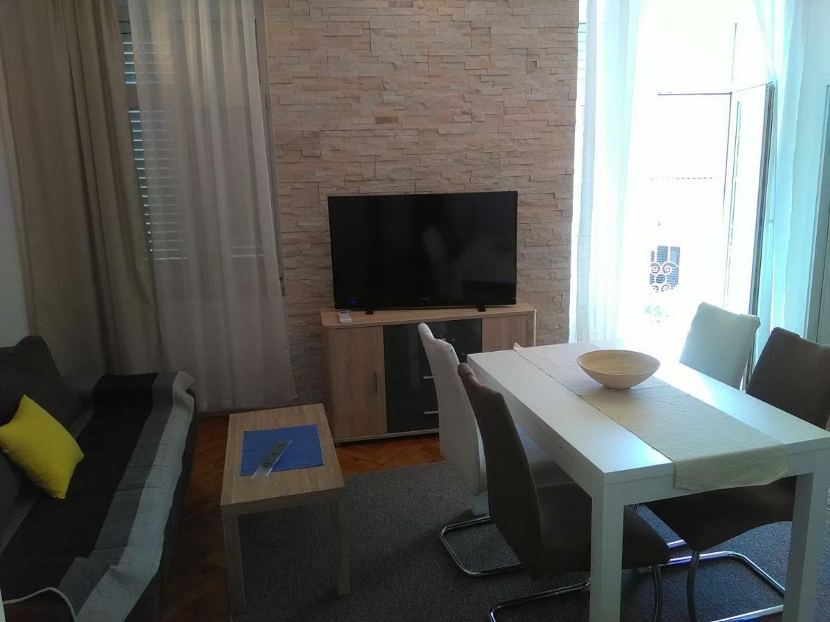 Apartment Sandra 2+2 *** Crikvenica Eksteriør billede