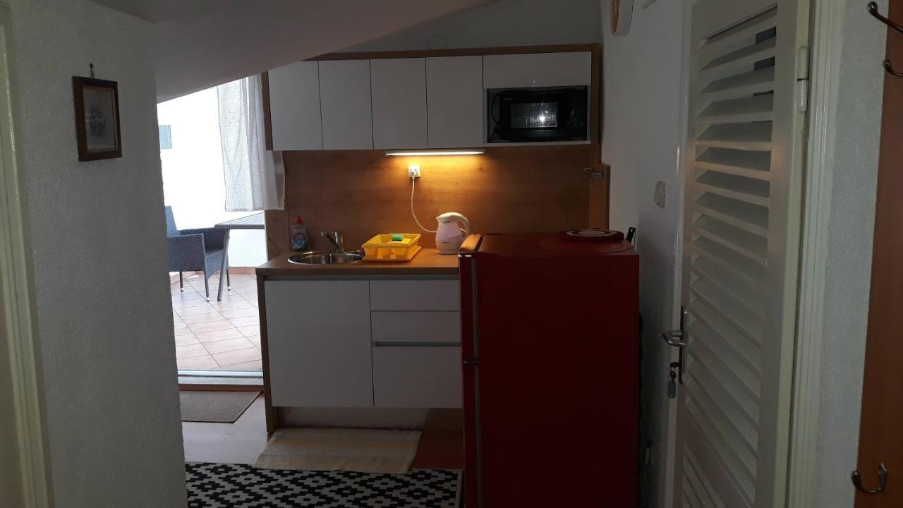 Apartment Sandra 2+2 *** Crikvenica Eksteriør billede