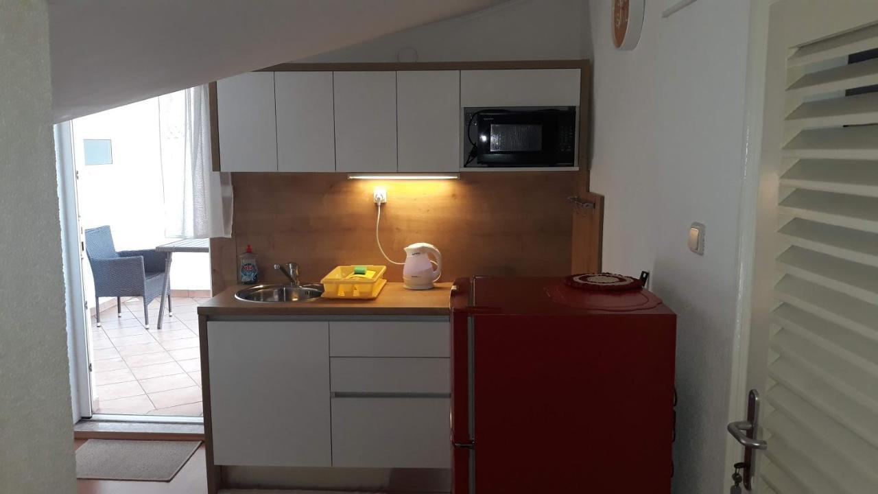 Apartment Sandra 2+2 *** Crikvenica Eksteriør billede